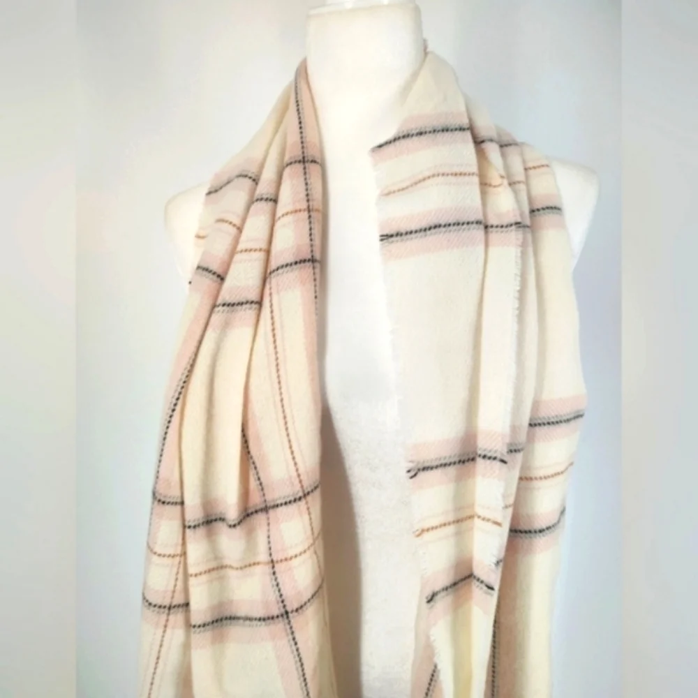 Steve Madden Unisex Ivory Fringe Scarf, 1 SFM